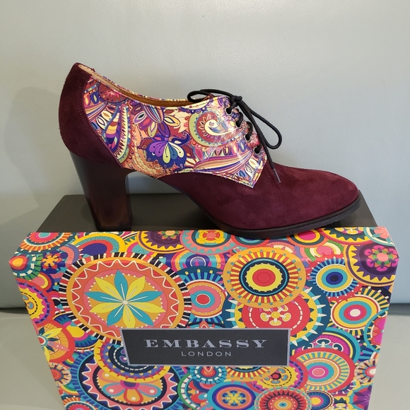 NEW Embassy London Burgundy Purple Paisley Roulette Suede Leather Block Heel - Picture 12 of 15
